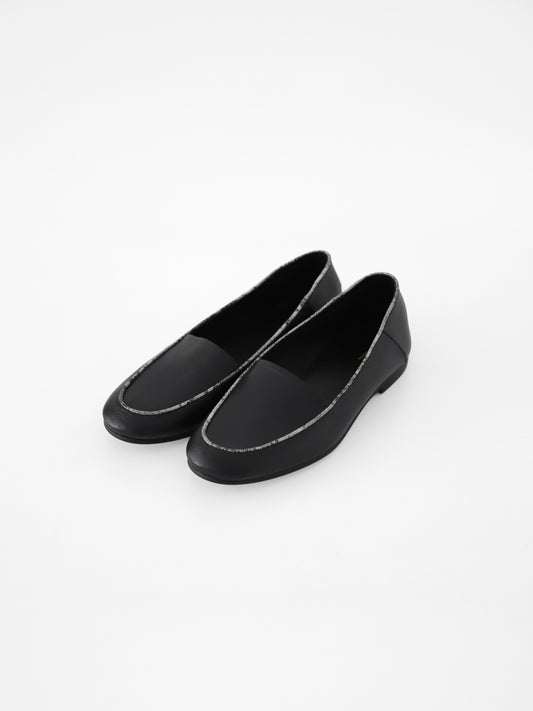 oval moca / Hender Scheme