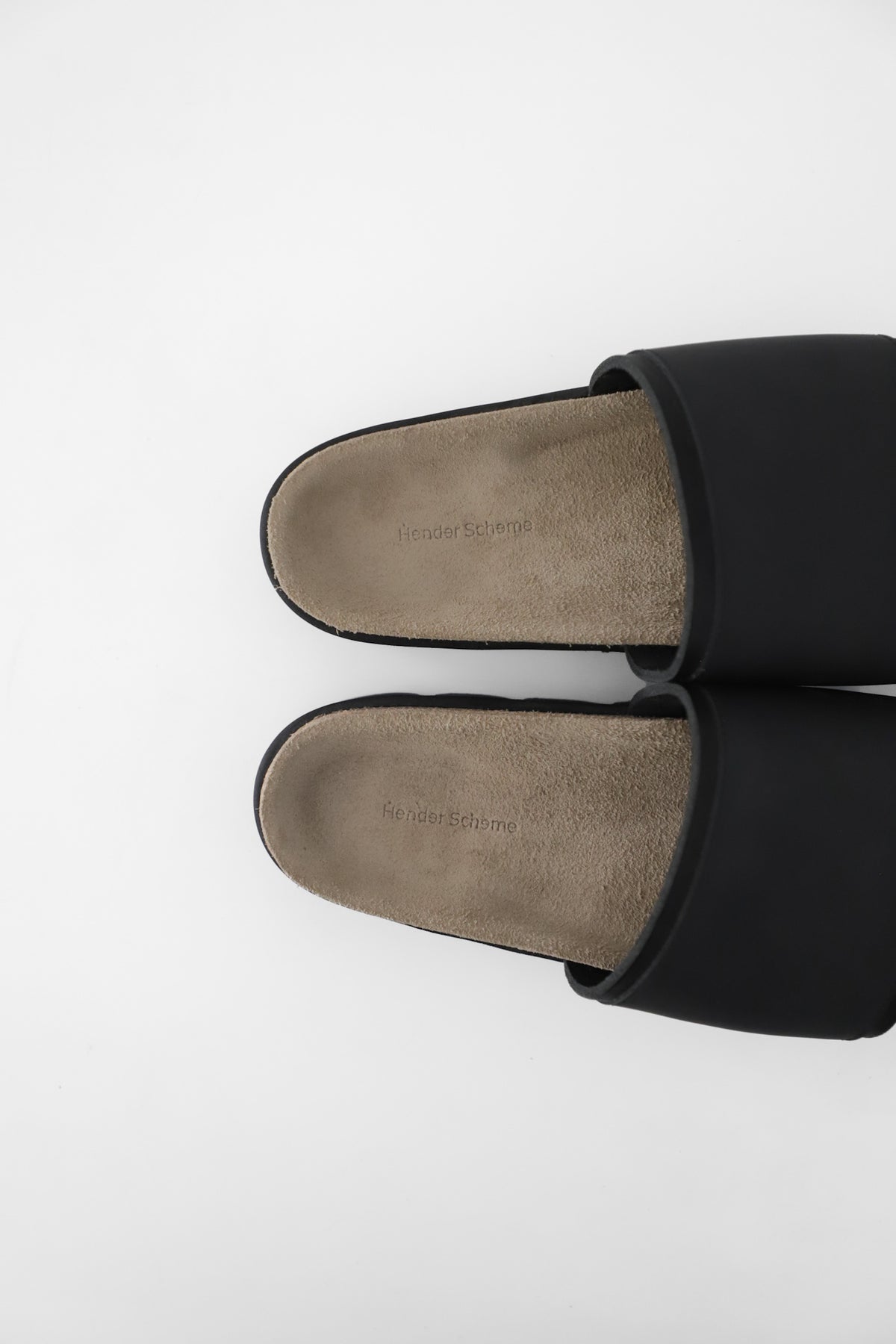 caterpillar / Hender Scheme