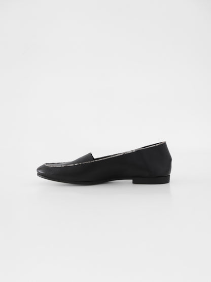 oval moca / Hender Scheme