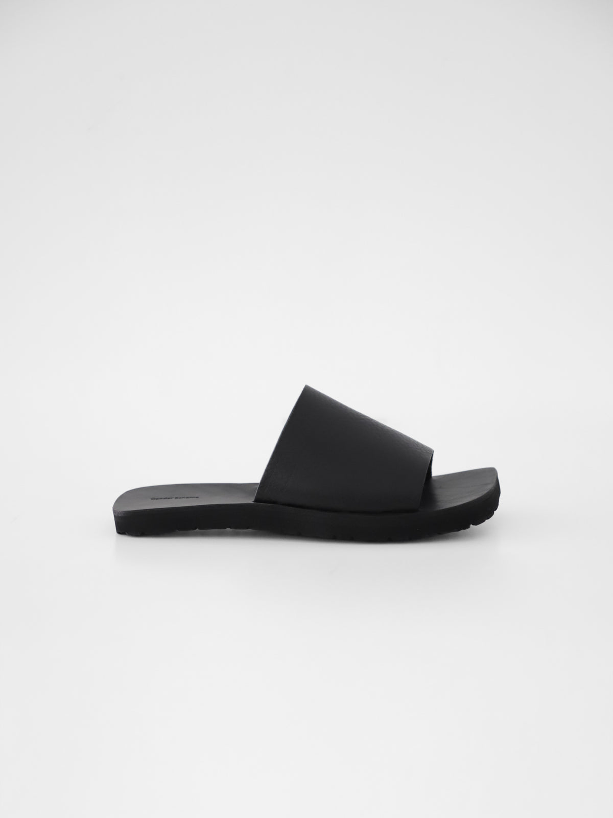 house made /// slide / Hender Scheme