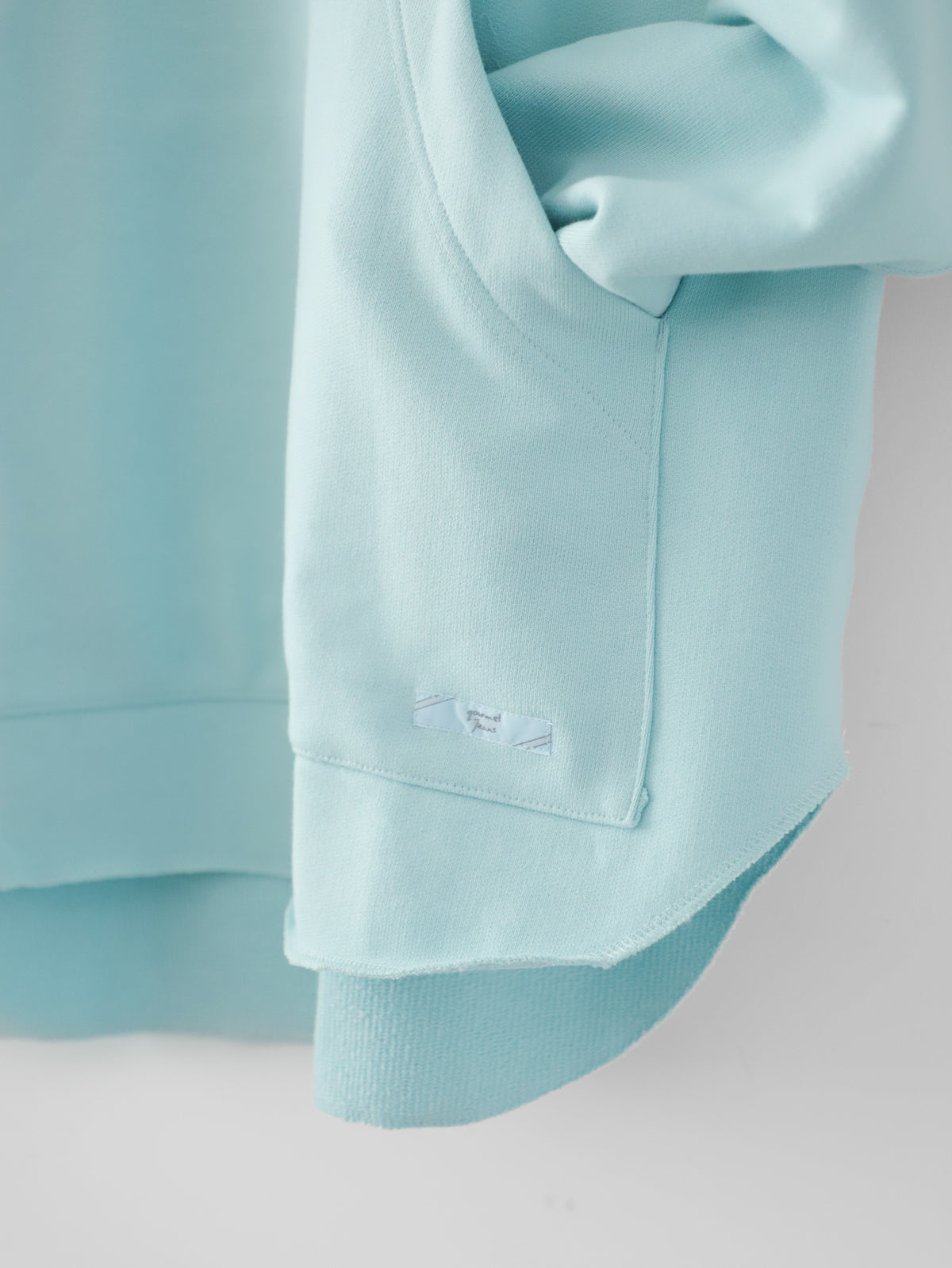 HI NECK TOP / gourmet jeans