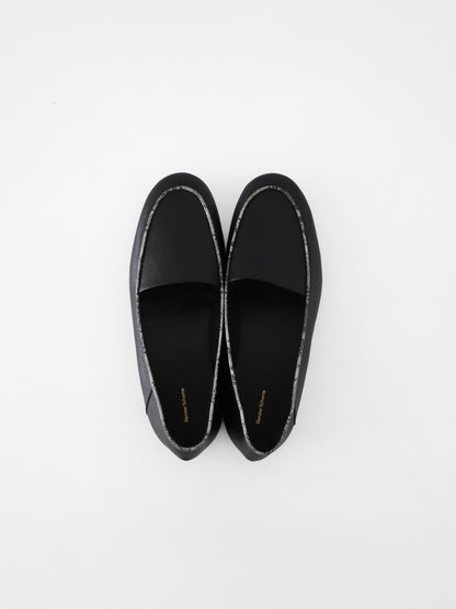oval moca / Hender Scheme