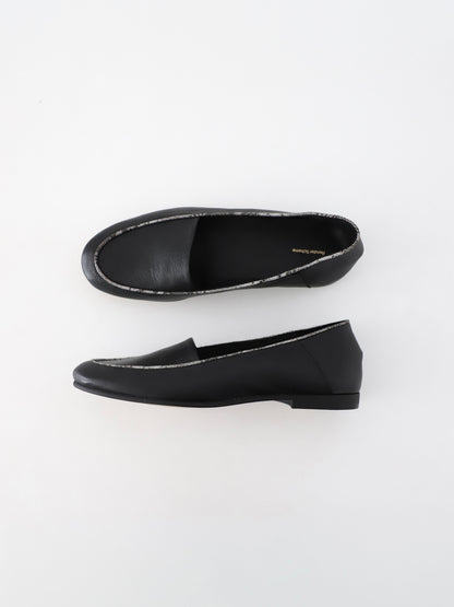 oval moca / Hender Scheme