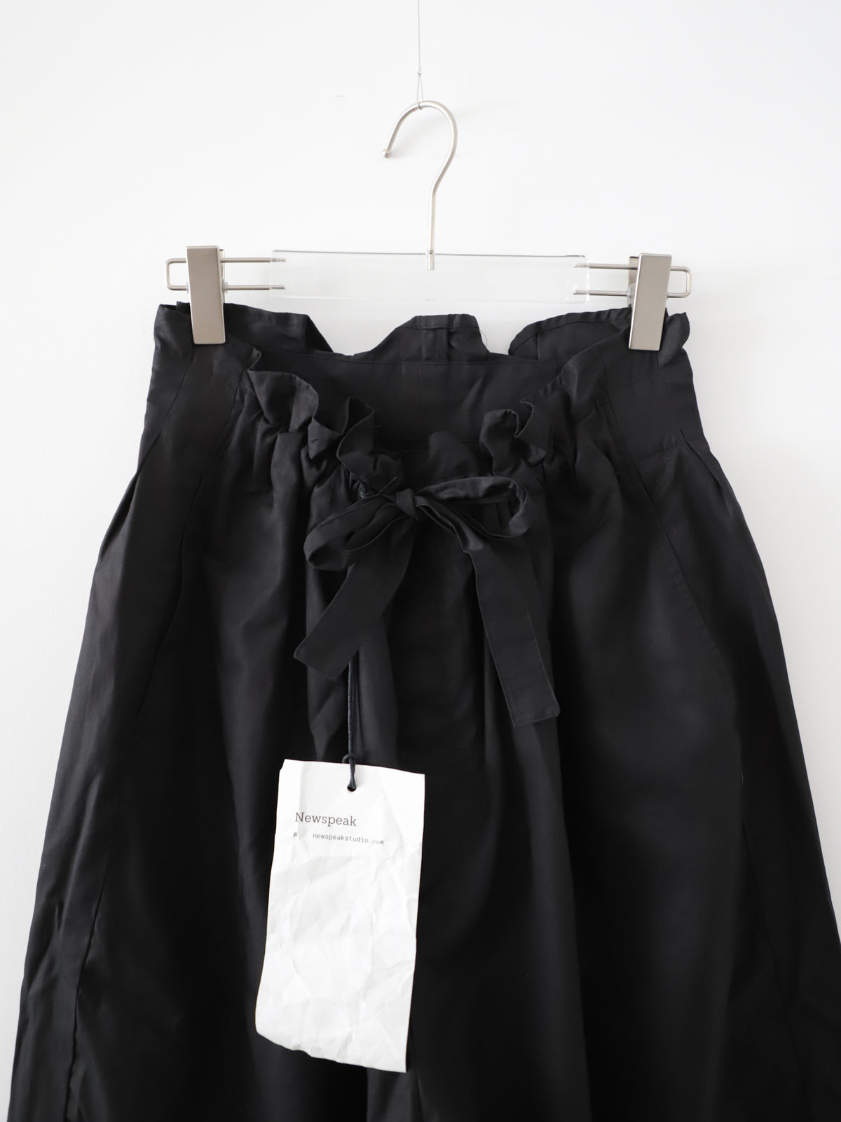 RELAXED BELTED TROUSER / Newspeak