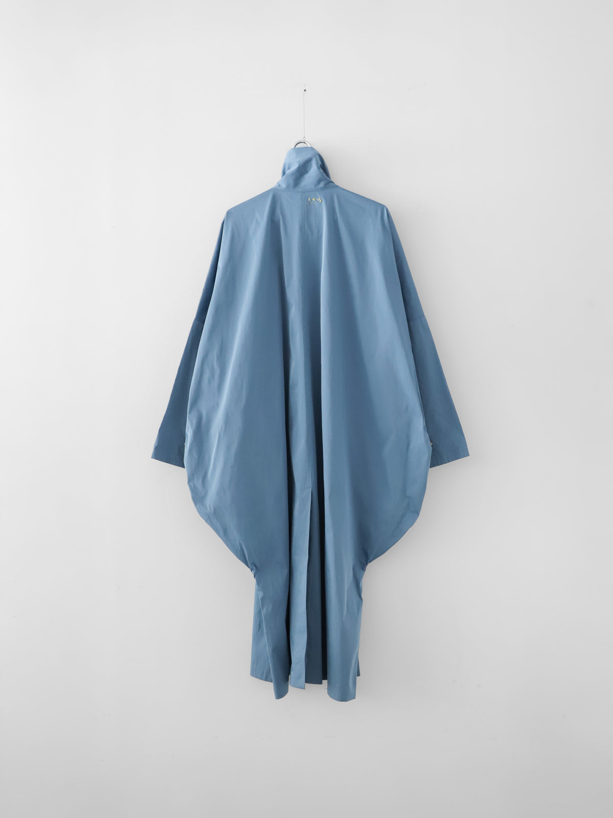 otahuku coat / oira