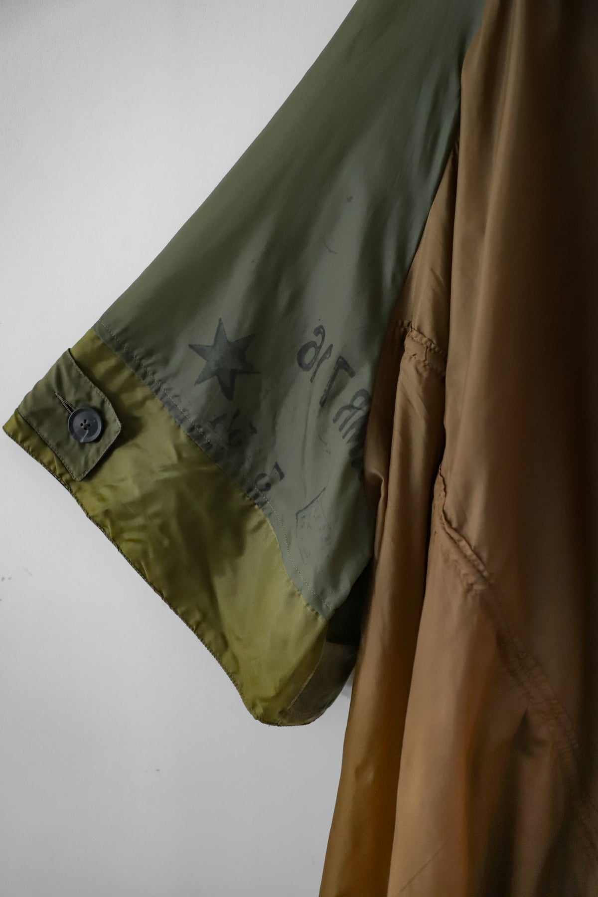 PARACHUTE COAT / Newspeak