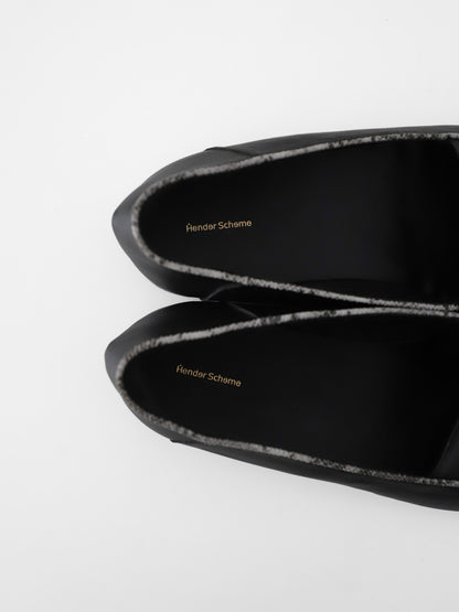 oval moca / Hender Scheme